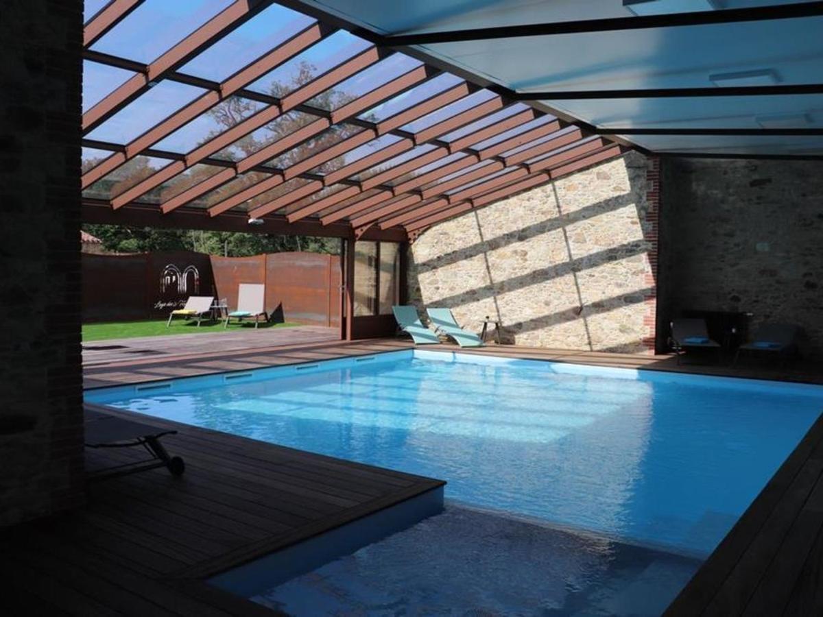 Gite 18Eme Renove Avec Piscine Couverte, Terrasse, Loisirs Et Wifi - 6 Pers. - Fr-1-426-432 Ле-Ерб'є Екстер'єр фото